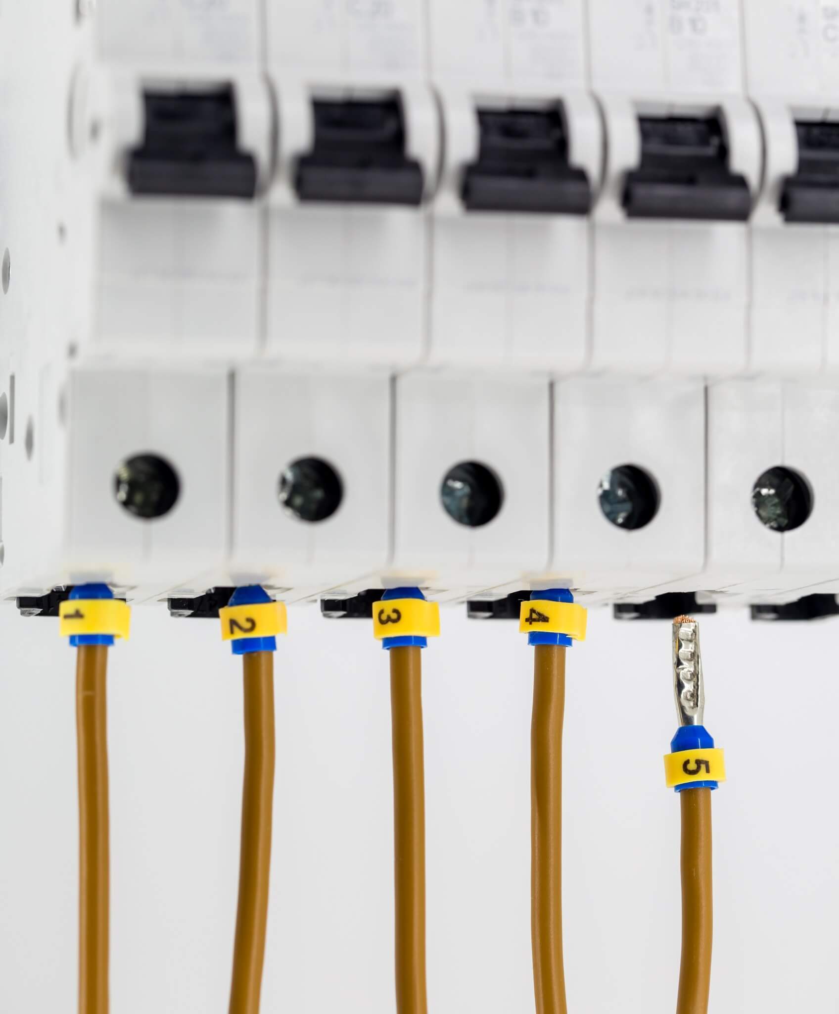 Disjoncteur électrique - réparation par Hizo Electric