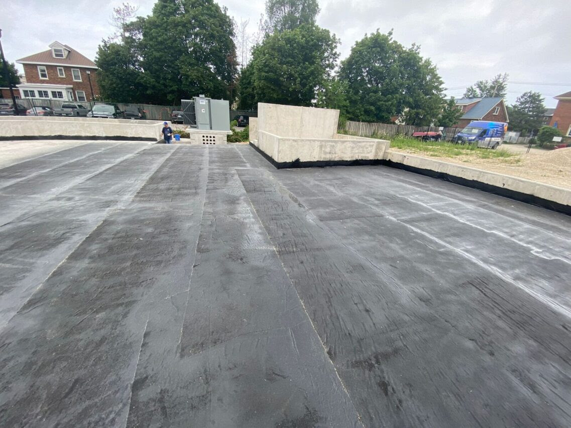 Torch-applied membrane slab Quebec HIZO